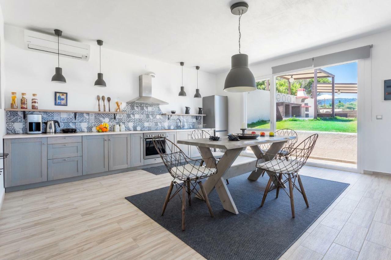 סקופלוס טאון Villa Savvina מראה חיצוני תמונה